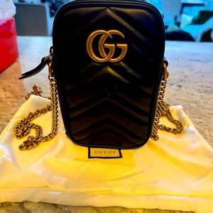 Gucci cross body purse